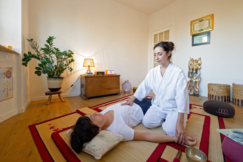 Rituel ZEN : "L'équilibre par le toucher" chez SANDRA / Linkebeek - MAKESENZ